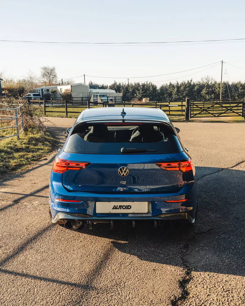 Diffuseur carbone Autoid, VW Golf MK8 R - Essentials