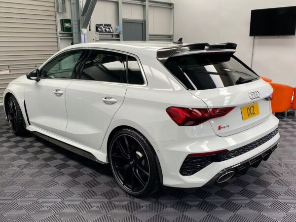 SPOILER EN CARBONE AP, AUDI RS3 8Y SPORTBACK