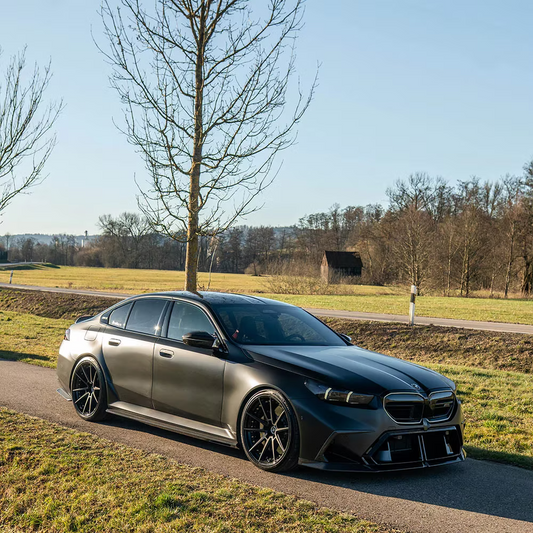 BAS DE CAISSE LATÉRAUX CARBONE CT, BMW G90/G99 M5 2024+ - CT DESIGN