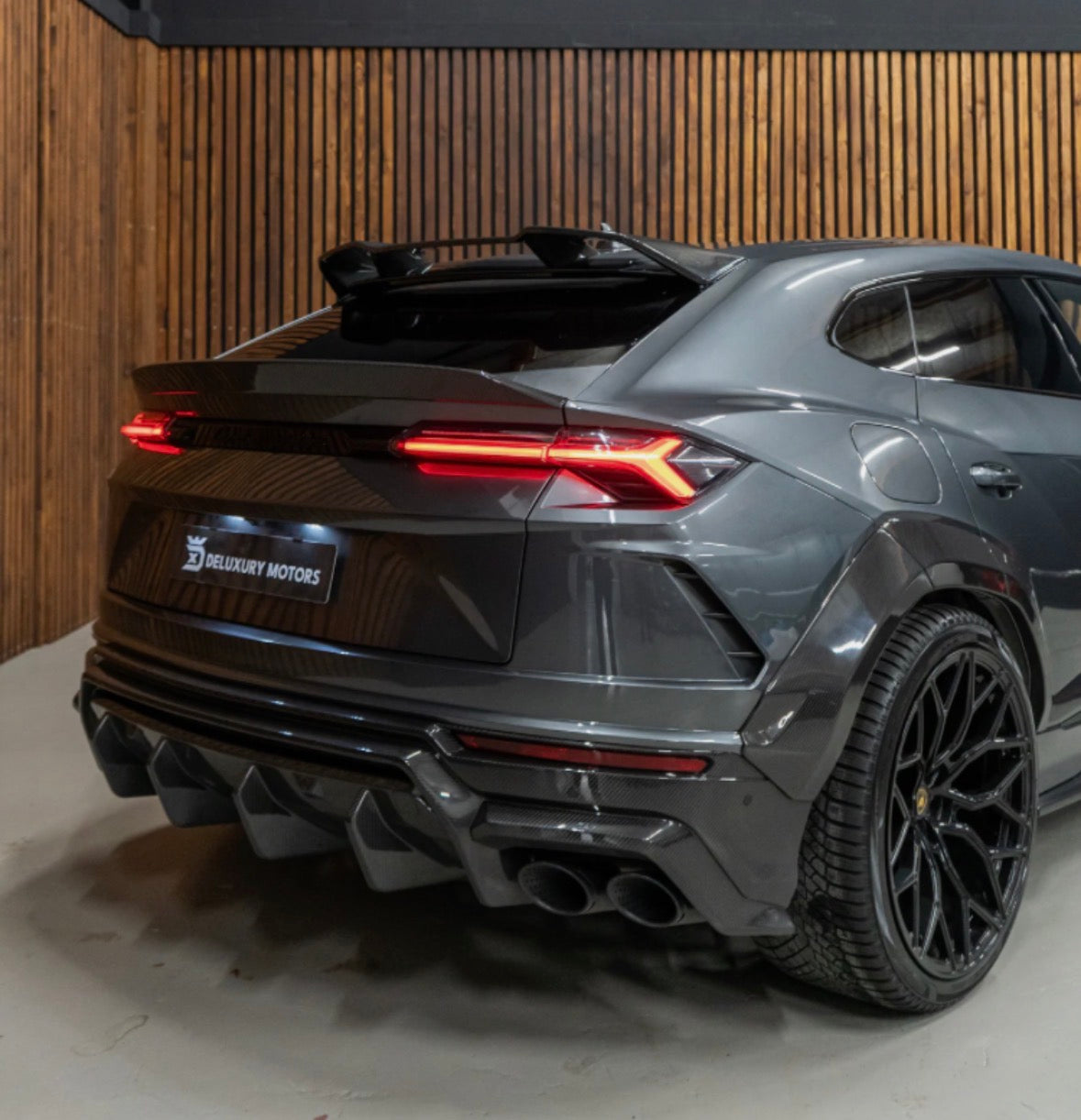URUS - Diffuseur carbone, CT DESIGN