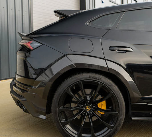 URUS - Becquet de coffre carbone, CT DESIGN