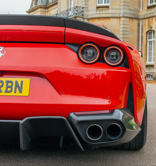 Ferrari 812 Superfast - Cache échappement carbone - CT DESIGN