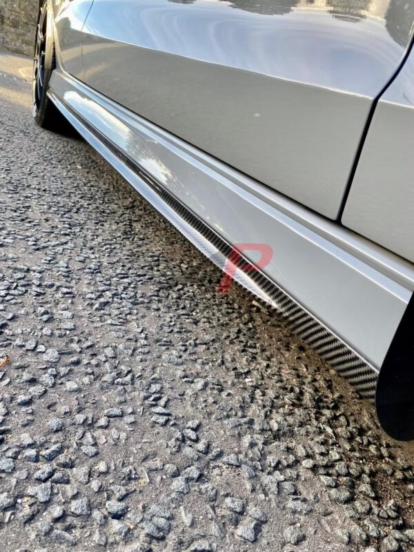 JUPES LATÉRALES EN CARBONE AP, AUDI RS3 8V