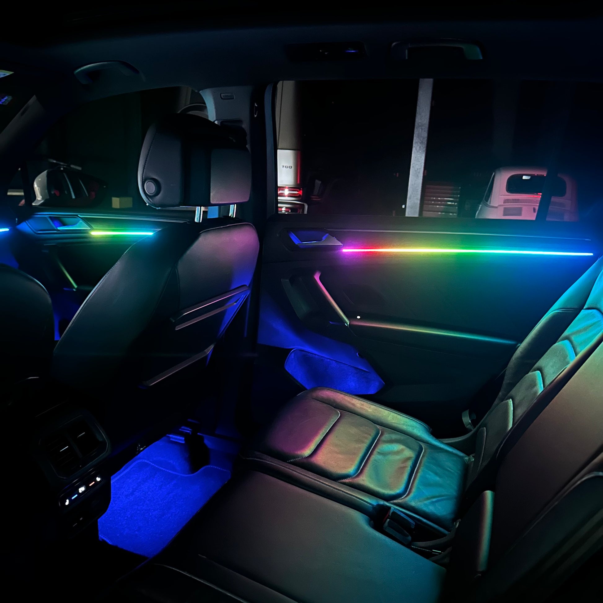 Installation kit Mini-LED ambiance universel contrôlé par smartphone - Shine and Meca Sarl