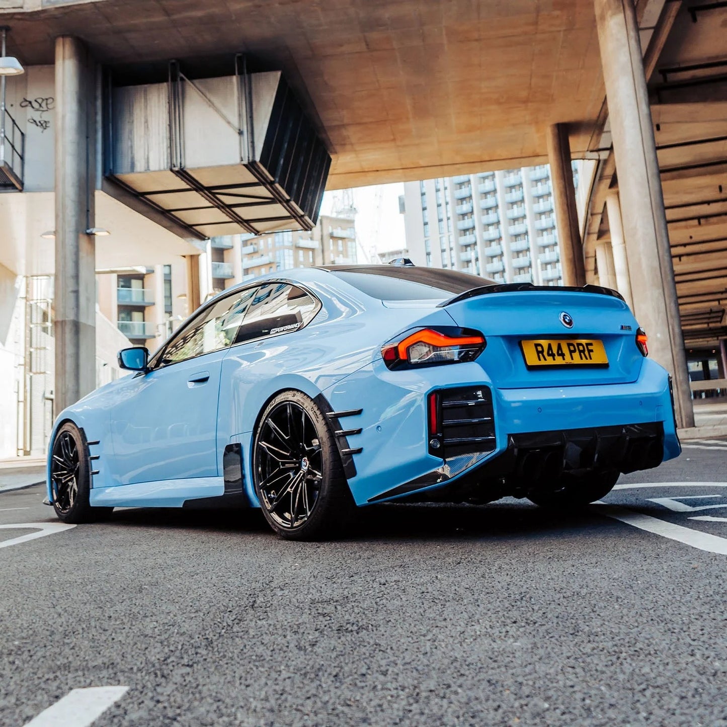 Rajouts Bas de caisse carbone Performance Style, BMW M2 G87